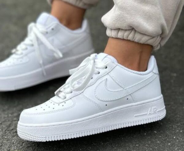 Tenis De Importación Clásico Blanco (se envia surtido) - Imagen 7