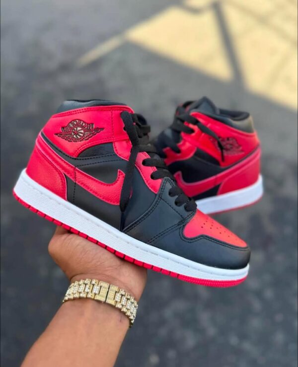 Tenis Bota Negro y Rojo ( se envia talla surtida) - Imagen 3