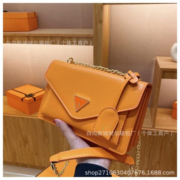 Bolsa Guess Placa (se envia surtido) - Imagen 3