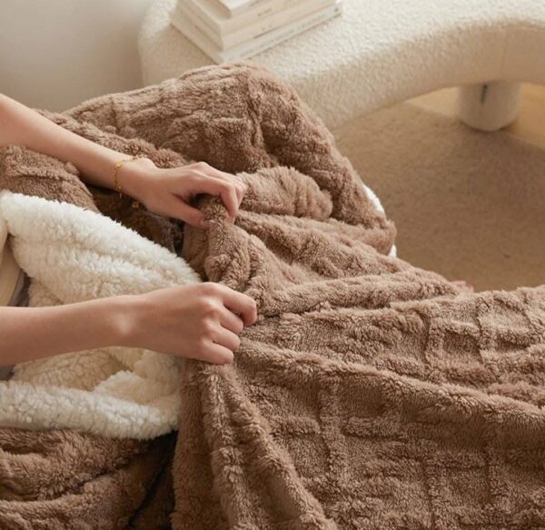 Cobertor Trenzado Aborregado (se envia surtido)